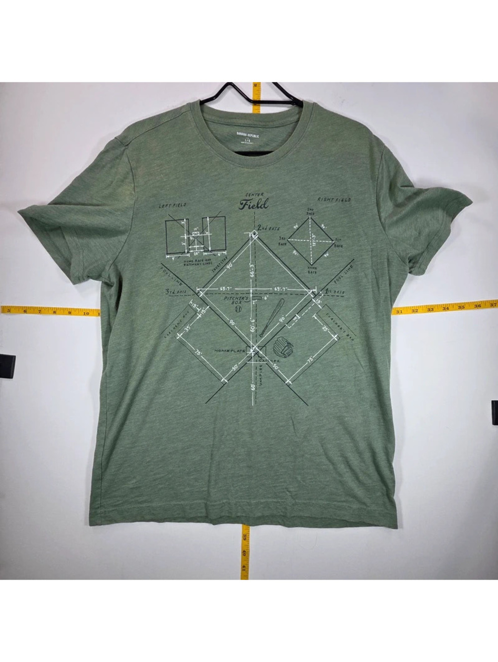 Banana Republic short-sleeve graphic tee Large